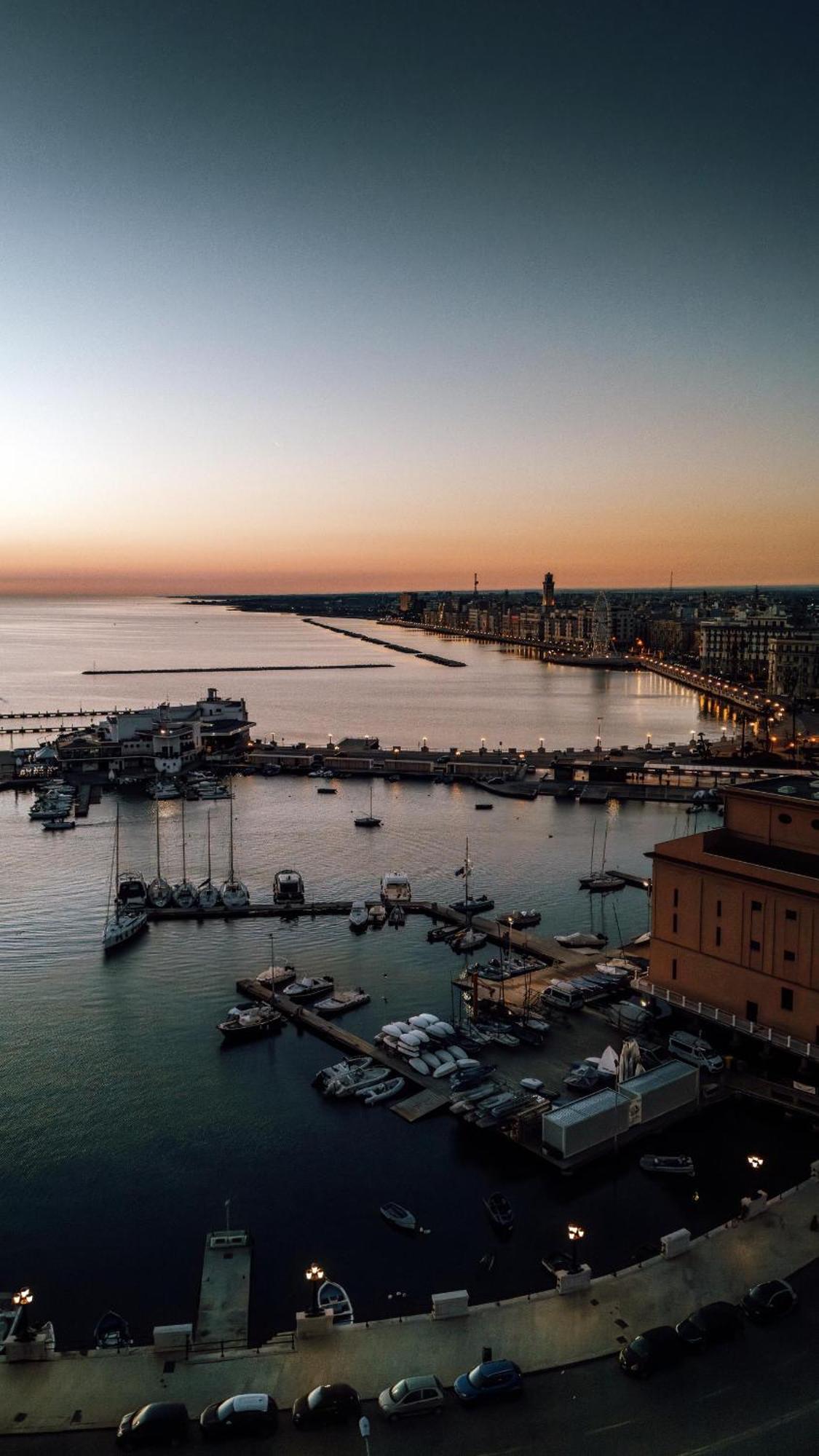 Una Finestra Sul Mare Бари Экстерьер фото